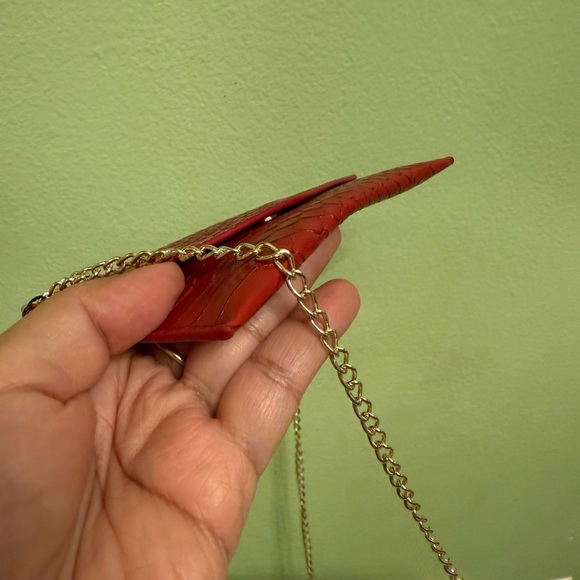 Red Snake Pattern Crossbody Bag - Picture 2 of 5